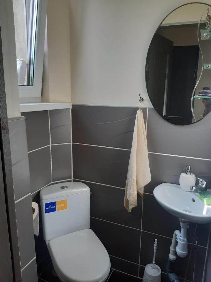 B&B Sandra Aluksne Bagian luar foto